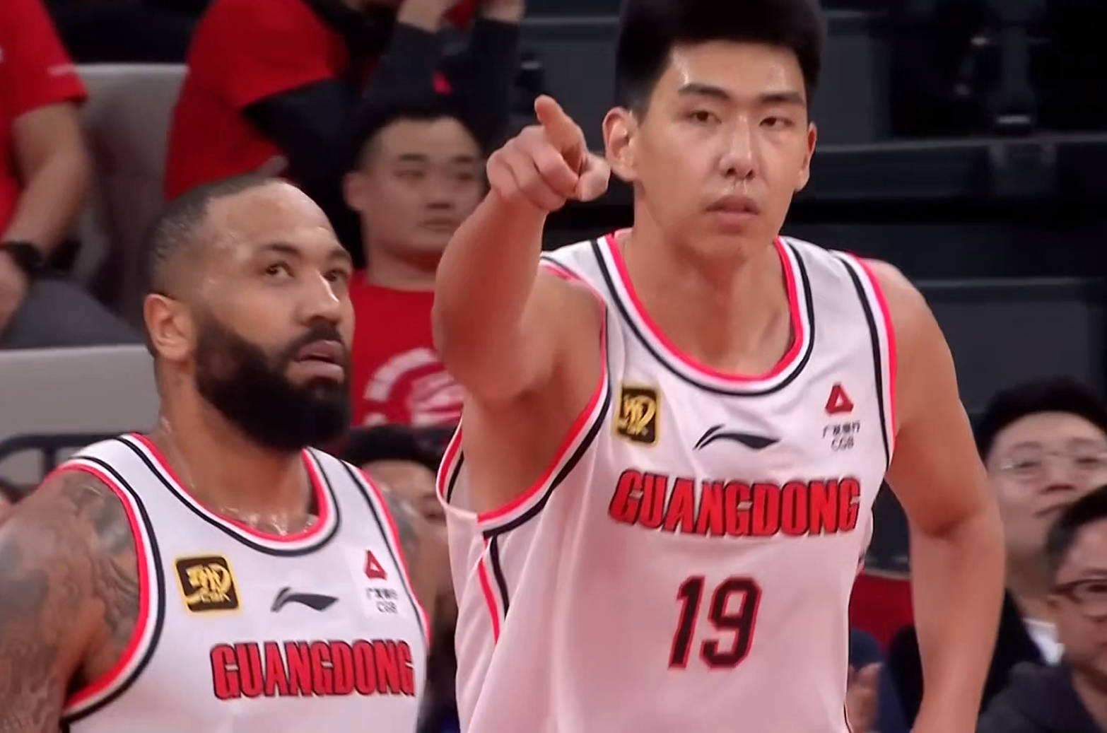 开云-转折点！广州队完成体检，NBA常规赛赛后攻防权衡，更衣室稳定，更衣室氛围转暖的简单介绍